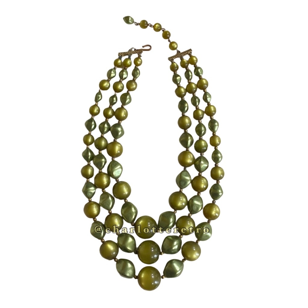vtg Triple Strand Beaded Choker • Olive